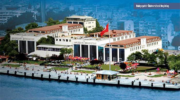 İstanbul Bahçeşehi̇r Üni̇versi̇tesi̇ 